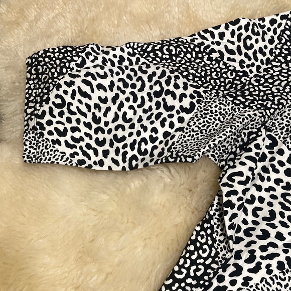 Black and white animal print size 30W - Picture 3 of 9